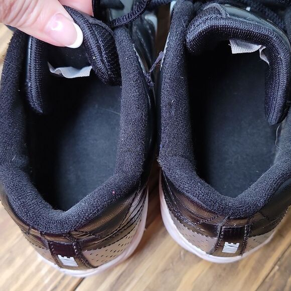 Nike Black and White Cleats. Size 6Y. - Picture 5 of 7